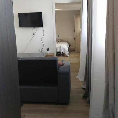 2 Piece Avec Terrasse Ensoleille Apartment Suresnes Exterior photo